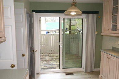 IMMEDIATE OCCUPANCY! Fantastic private 'Resort' Views from this - photo 17