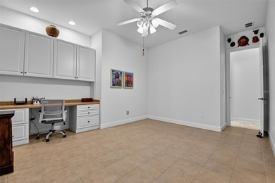 Beautifully maintained pool home in the desirable Bluffs - photo 31
