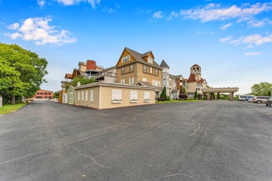 Table Rock Lake Condo For Sale in Blue Eye Missouri