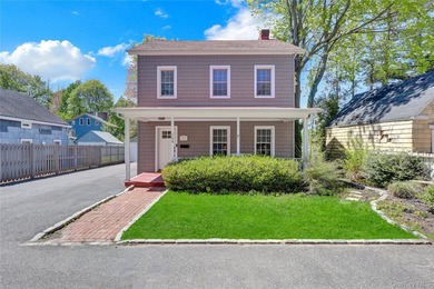 BACK ON THE MARKET!!! Circa 1855, the Captain Lewis Tooker Home - photo 2