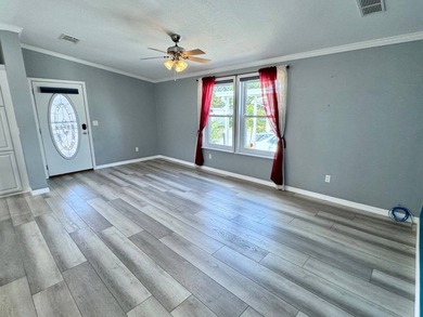 Spacious 2015 luxury-style home offering high ceilings and an - photo 3
