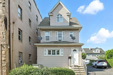 Exceptional opportunity in Larchmont area for investor and - photo 1