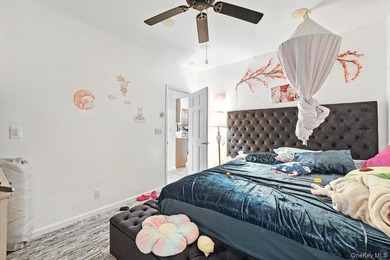 Exceptional opportunity in Larchmont area for investor and - photo 9
