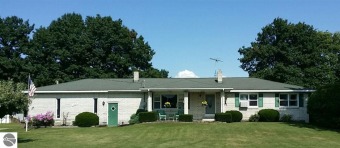 Pine River - Gratiot County Home For Sale in Saint Louis Michigan
