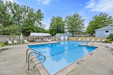 Charming Condominium at South Pond Farm. 2 bedrooms 2-1/2 baths - photo 29