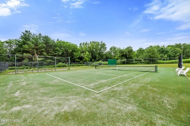Charming Condominium at South Pond Farm. 2 bedrooms 2-1/2 baths - photo 30