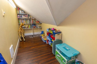 OWNER TERMS AVAILABLE. Cascade Mountain views frame this - photo 34