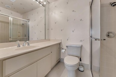 Welcome to this well-appointed single-story residence in Hampton - photo 14
