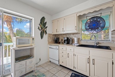 Welcome to your slice of island paradise in Cedar Key! This - photo 15