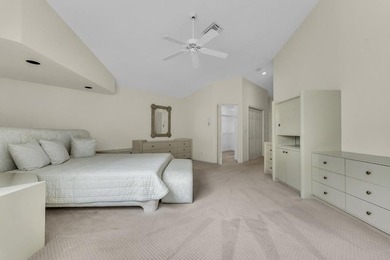Welcome to this well-appointed single-story residence in Hampton - photo 21