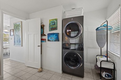 Welcome to your slice of island paradise in Cedar Key! This - photo 26