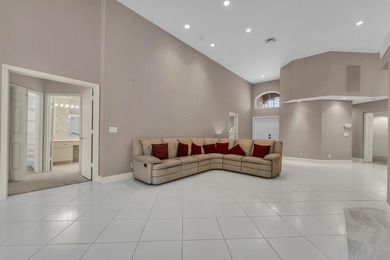 Welcome to this well-appointed single-story residence in Hampton - photo 26
