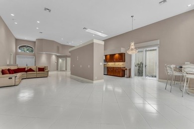 Welcome to this well-appointed single-story residence in Hampton - photo 28