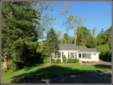 Paulinskill Lake Home Sale Pending in Stillwater Twp. New Jersey