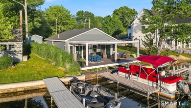 This lakeside escape was completely redone in 2023. This - photo 3