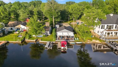 This lakeside escape was completely redone in 2023. This - photo 5