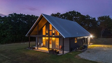 Discover the perfect blend of rustic charm and modern comfort - photo 2