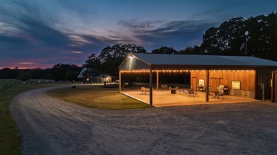 Discover the perfect blend of rustic charm and modern comfort - photo 3