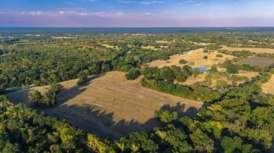 Discover the perfect blend of rustic charm and modern comfort - photo 10