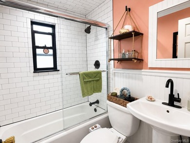 2nd Floor Unit in the Heart of Amityville Village. Close to - photo 15