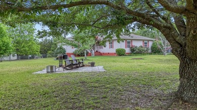 Country Living on 6.26 Acres! This spacious 4 bedroom, 2 bath - photo 30