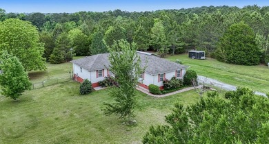 Country Living on 6.26 Acres! This spacious 4 bedroom, 2 bath - photo 31
