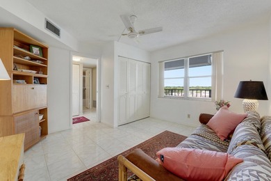 Welcome to beautifully maintained top floor Unit 607 in the - photo 19