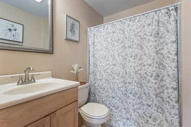 Well maintained 3-bedroom, 2-bath contemporary Cape nestled on - photo 20
