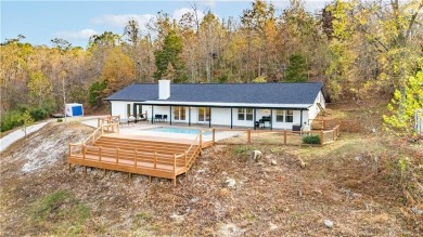 Beaver Lake Home For Sale in Lowell Arkansas