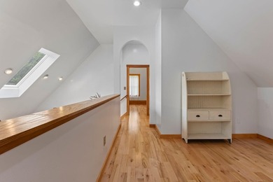 Well maintained 3-bedroom, 2-bath contemporary Cape nestled on - photo 26
