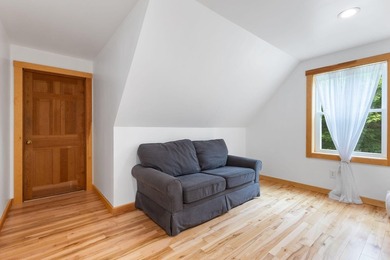 Well maintained 3-bedroom, 2-bath contemporary Cape nestled on - photo 30