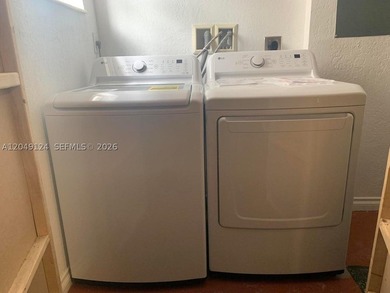 NO HOA, major updates, and a prime location? This move-in ready - photo 31