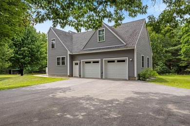 Well maintained 3-bedroom, 2-bath contemporary Cape nestled on - photo 53