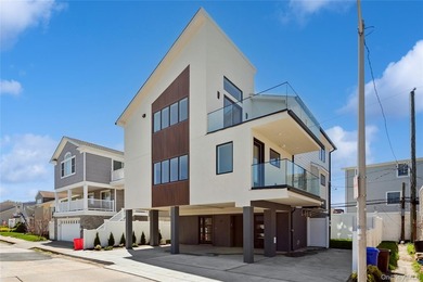 New construction four bedroom 3 1/2 bathroom with elevator - photo 2