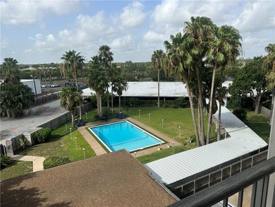 Condo located on the prestigious Ocean Drive. As you step inside - photo 27