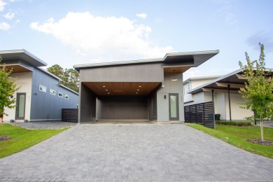 Lake Home For Sale in Tallahassee, Florida