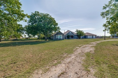 Experience the comfort of true country living with the - photo 3
