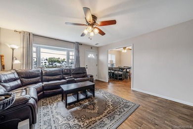Welcome to 253 E Riviera Drive a charming expanded Cape-style - photo 6
