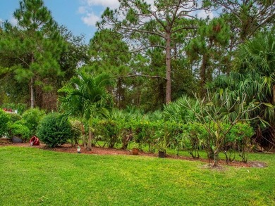 Indoor-outdoor living takes center stage in this well-maintained - photo 15