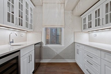 Recently Renovated Old Town Single-Family Home | 4 Bedrooms | 3 - photo 8