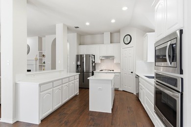 Nestled in the highly sought-after Riverchase Golf Course - photo 8