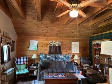 Location Location!! If you're looking for a terrific private - photo 19