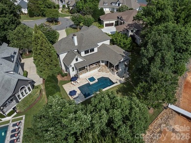 Waterfront luxury in this exceptional all-brick estate nestled - photo 1