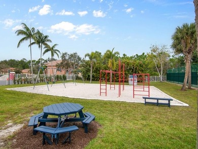 Indoor-outdoor living takes center stage in this well-maintained - photo 28