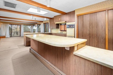 Step into a true time capsule of style-this one-of-a-kind 3 bed - photo 11