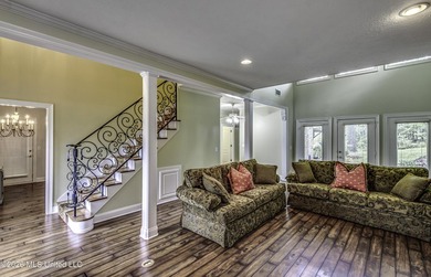 Welcome home to 8 Lakeview Drive in Raymond! Situated on a one - photo 13