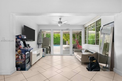 Nestled on prestigious Prairie Avenue in the heart of Mid-Beach - photo 14