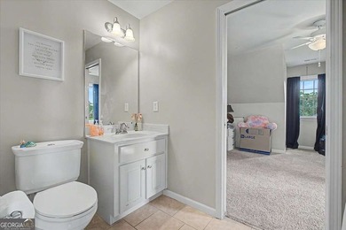 Welcome home to this spacious 5 bedroom, 4.5 bathroom residence - photo 24