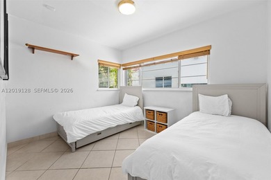 Nestled on prestigious Prairie Avenue in the heart of Mid-Beach - photo 25