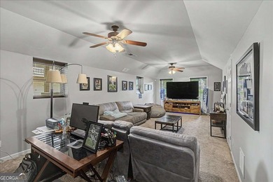 Welcome home to this spacious 5 bedroom, 4.5 bathroom residence - photo 28